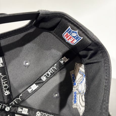 USA買付 Detroit Lions New Era 9FORTY Adjustable Cap – Gray / Black　NE-68