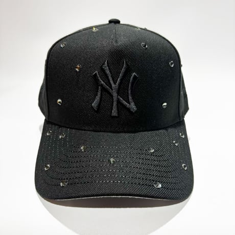 USA買付 New York Yankees Studded 9FORTY A-Frame  – Black / Black　NE-65