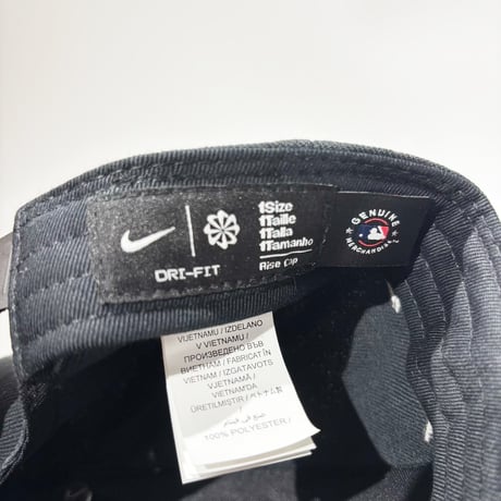 USA買付 New York Yankees× Nike  Rise Adjustable Cap – Black  US-27