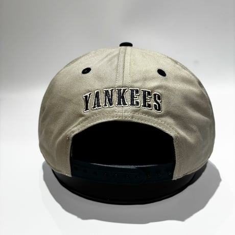 USA買付  NEW YORK YANKEES FANATICS COOPERSTOWN COLLECTION SNAPBACK CAP – BEIGE / NAVY　 US-18