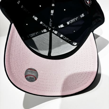 USA買付　 New Era New York Yankees Heart Logo 9FORTY A-Frame Cap – Navy　 NE-79