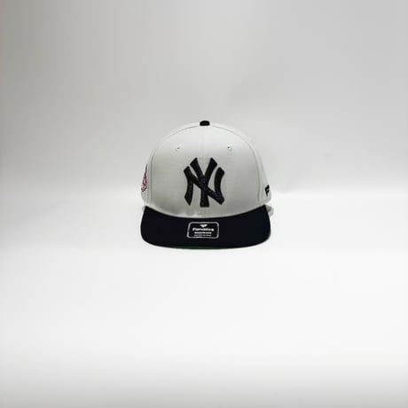 USA買付  NEW YORK YANKEES FANATICS SNAPBACK CAP – OFF WHITE / NAVY　 US-17