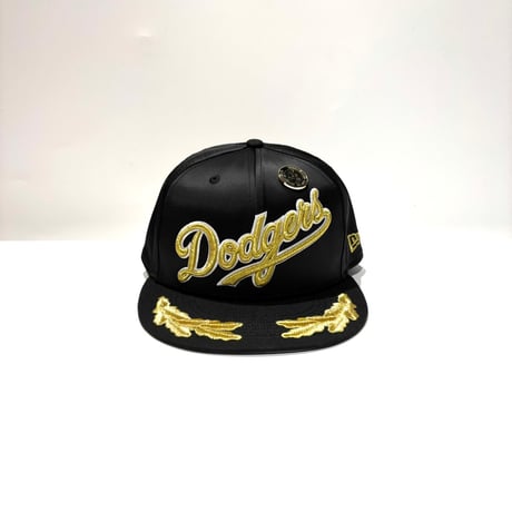 USA買付 NEW ERA 59FIFTY LOS ANGELES DODGERS GOLD SCRIPT LAUREL FITTED CAP / BLACK × GOLD NE-135