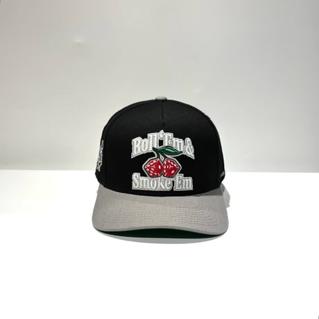 USA買付 FIELD GRADE ROLL 'EM & SMOKE 'EM ウール スナップバックキャップ / BLACK×CEMENT  US-50