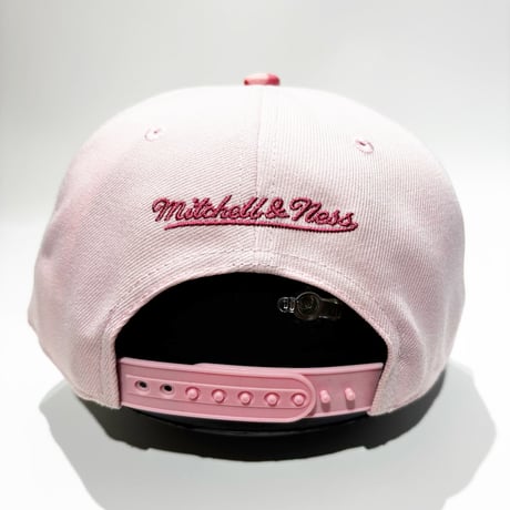USA買付 Mitchell & Ness Los Angeles Dodgers Pink Camo Pro Pinch Fit Snapback Cap  US-28