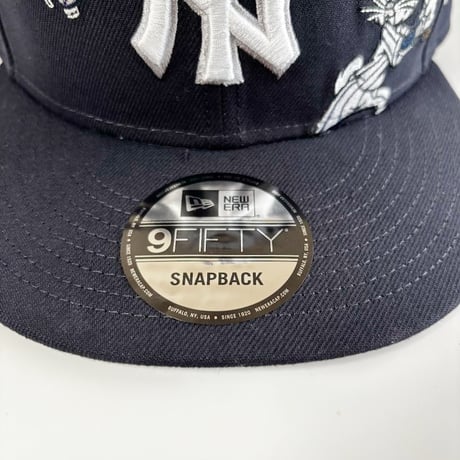 USA買付　NEW ERA 9FIFTY New York Yankees × Looney Tunes Bugs Bunny Snapback Cap – Navy  NE-38