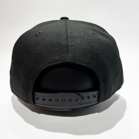 USA買付 Chicago Bulls New Era 9FORTY A-Frame Three-Peat Gold Logo Adjustable Cap – Black　NE-67