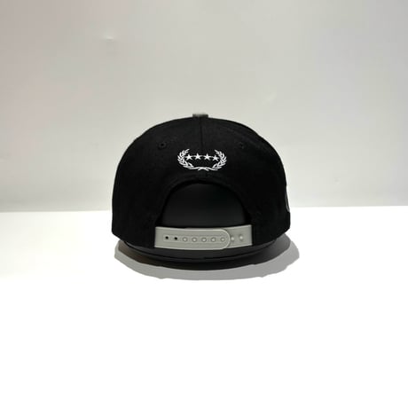 USA買付 FIELD GRADE ROLL 'EM & SMOKE 'EM ウール スナップバックキャップ / BLACK×CEMENT  US-50