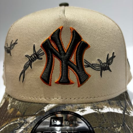 USA買付　NEW ERA New York Yankees Visor Distress Camel 9FORTY A-Frame Cap NE-83