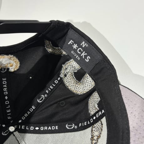 USA買付 FIELD GRADE NO F*CKS GIVEN GOLD SNAKE スナップバックキャップ / BLACK×GOLD  US-51