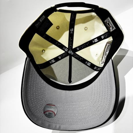 USA買付   NEW YORK METS  “ROSE CHROME” 1969 WORLD SERIES SNAPBACK CAP - CREAM / BLACK　NE-89