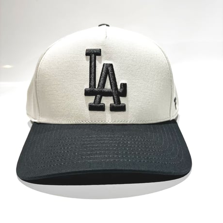 USA買付  Fanatics Los Angeles Dodgers Two-Tone Snapback Cap IVORY × CHARCOAL GRAY　 US-11