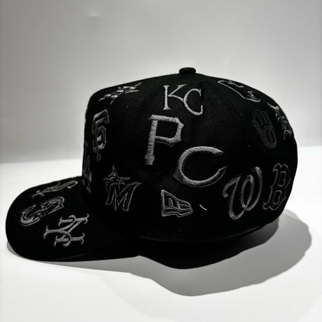 USA買付　 NEW ERA MLB All Over Team Logo 9FORTY A-Frame Cap – Black / Monochrome　 NE-80