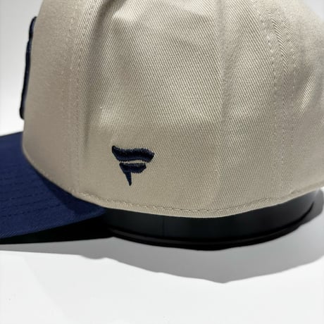 USA買付  NEW YORK YANKEES FANATICS COOPERSTOWN COLLECTION SNAPBACK CAP – BEIGE / NAVY　 US-18
