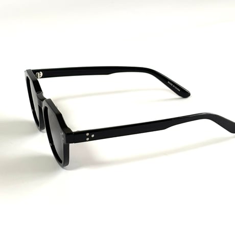 OLD SCHOOL RIVET SQUARE SUNGLASSES SG-02