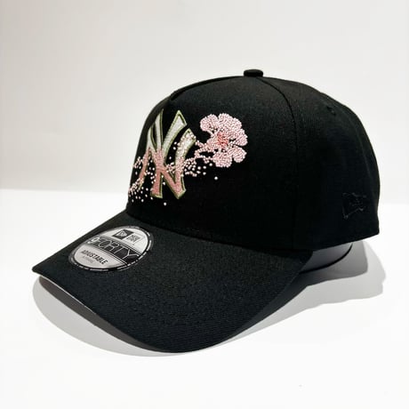 USA買付NEW ERA 9FORTY A-FRAME NEW YORK YANKEES SAKURA FLORAL SNAPBACK CAP BLACK　 NE-101