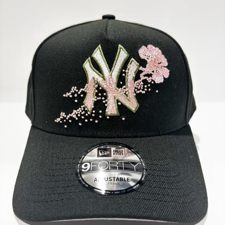 USA買付NEW ERA 9FORTY A-FRAME NEW YORK YANKEES SAKURA FLORAL SNAPBACK CAP BLACK　 NE-101