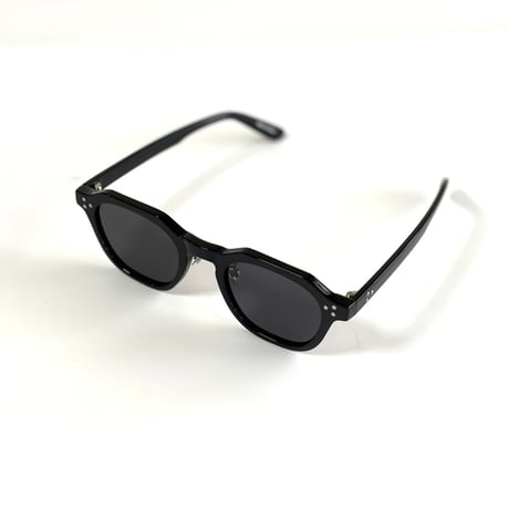 OLD SCHOOL RIVET SQUARE SUNGLASSES SG-02