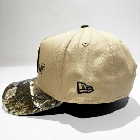 USA買付　NEW ERA New York Yankees Visor Distress Camel 9FORTY A-Frame Cap NE-83
