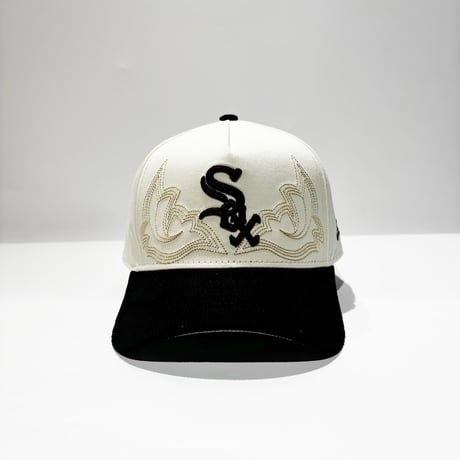 USA買付　NEW ERA 9FORTY A-FRAME CHICAGO WHITE SOX WESTERN STITCH CORDUROY CAP / STONE × BLACK　NE-120