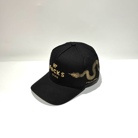 USA買付 FIELD GRADE NO F*CKS GIVEN GOLD SNAKE スナップバックキャップ / BLACK×GOLD  US-51