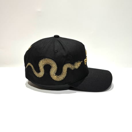 USA買付 FIELD GRADE NO F*CKS GIVEN GOLD SNAKE スナップバックキャップ / BLACK×GOLD  US-51