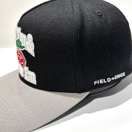 USA買付 FIELD GRADE ROLL 'EM & SMOKE 'EM ウール スナップバックキャップ / BLACK×CEMENT  US-50