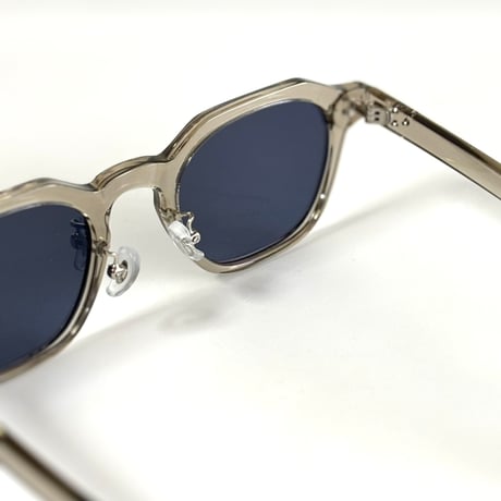 OLD SCHOOL RIVET SQUARE SUNGLASSES SG-02
