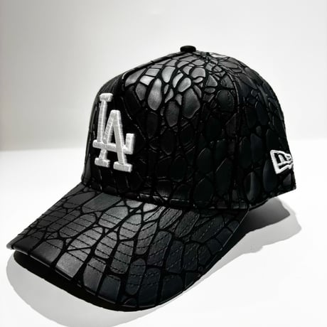 USA買付 NEW ERA 9FORTY A-FRAME Los Angeles Dodgers Crocodile Pattern Black CAP　NE-92