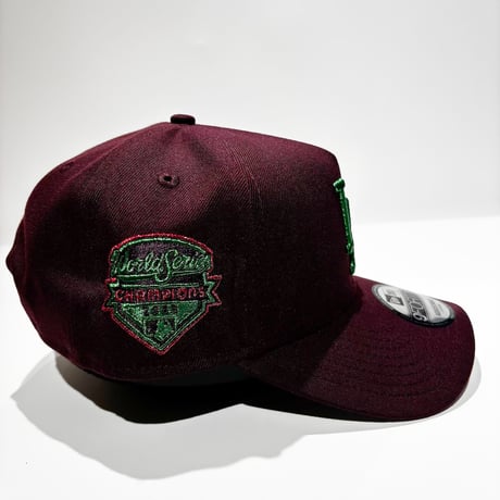 USA買付　NEW ERA Los Angeles Dodgers 9FORTY A-Frame World Series Champions Cap – Burgundy / Green NE-81