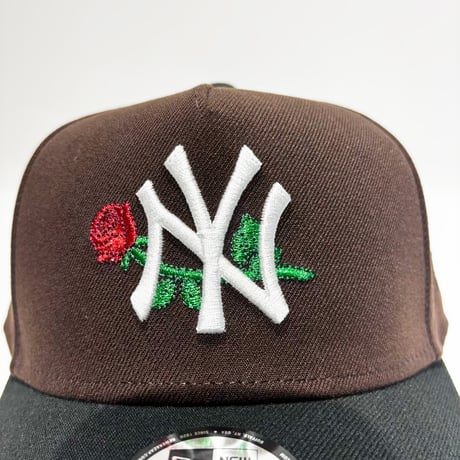 USA買付 NEW ERA 9FORTY A-FRAME NEW YORK YANKEES ROSE LOGO SNAPBACK CAP BROWN / BLACK　 NE-100