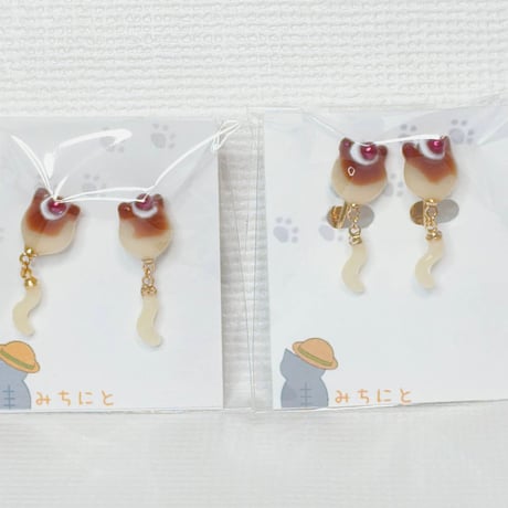 プリン猫耳飾り