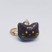 暗闇の猫ちゃんキーホルダー