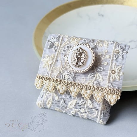 インド刺繡リボンのミニポーチ