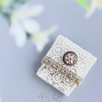 インド刺繡のミニポーチ