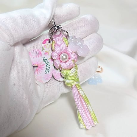 花・花・花パラコードキーホルダー