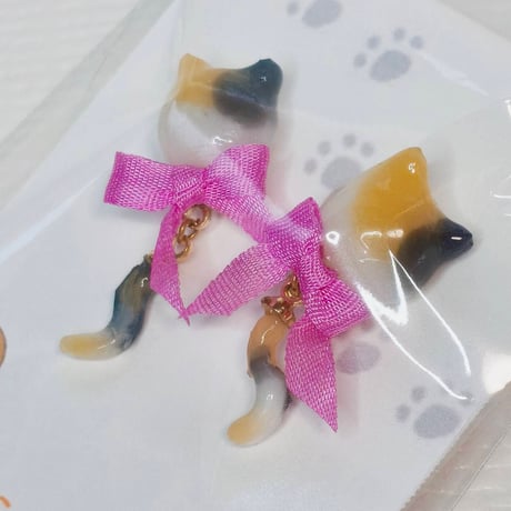 おめかし猫ピアス