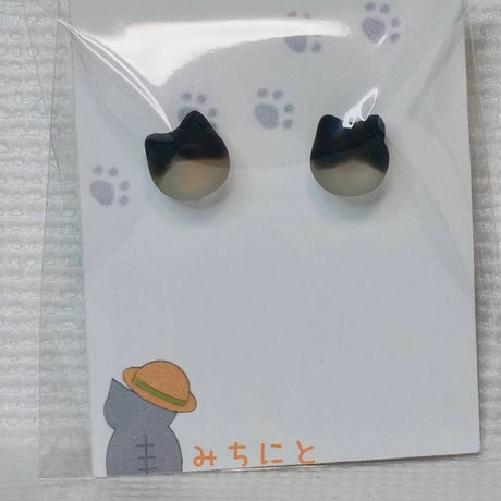 猫ピアス