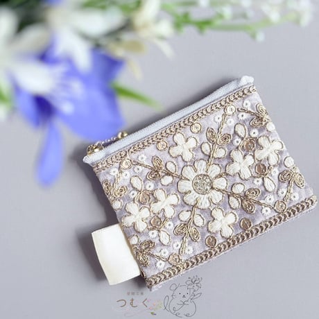 インド刺繡のファスナーポーチ
