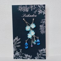 小花のピアス