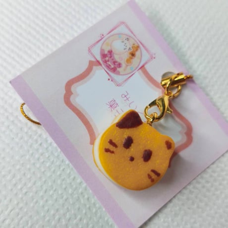 猫チョコサンドクッキーのストラップ