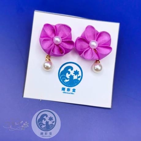 お花のピアス