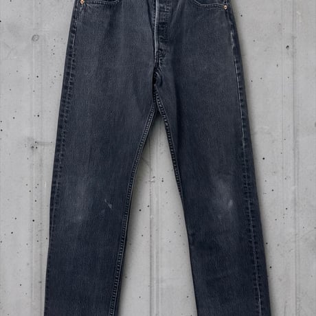 90s USA製 Levi’s 501 ブラックデニム W32 L32（実寸W30相当）ボタン裏553