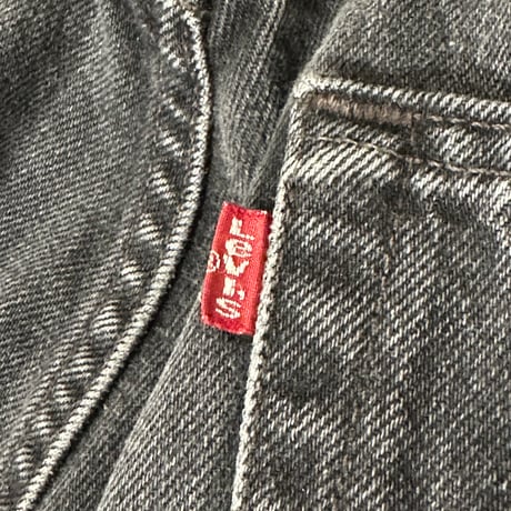 90s USA製 Levi’s 501 ブラックデニム W32 L32（実寸W30相当）ボタン裏553