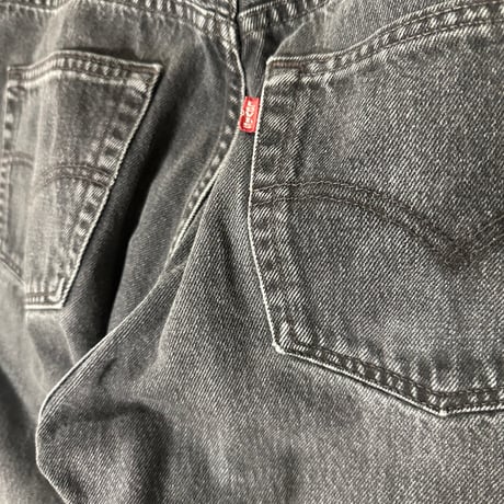 90s USA製 Levi’s 501 ブラックデニム W32 L32（実寸W30相当）ボタン裏553