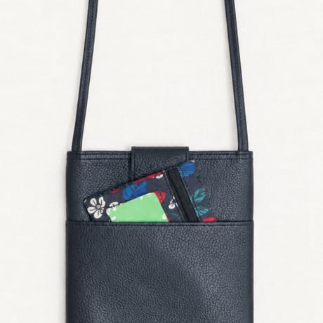JINA CLASSICA カウレザー ショルダーポシェット