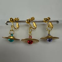 【本物素材】青森ねぶた手振り鉦と小さな鈴のイヤリング／ピアス（赤・青・紫） / 鉄工房アール（RUSTIC）