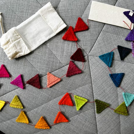 Gry & Sif グライ アンド シフ　Colorful Flag Garland