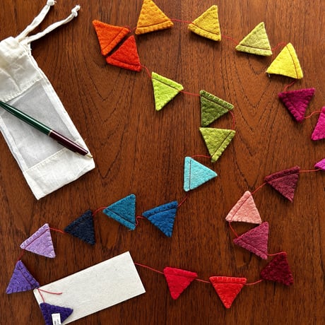 Gry & Sif グライ アンド シフ　Colorful Flag Garland