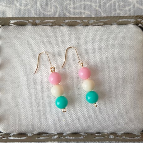 ハンドメイドピアス | STORES
